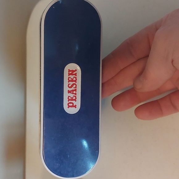 Set of two Vintage Metal tins - Picture 7 of 7